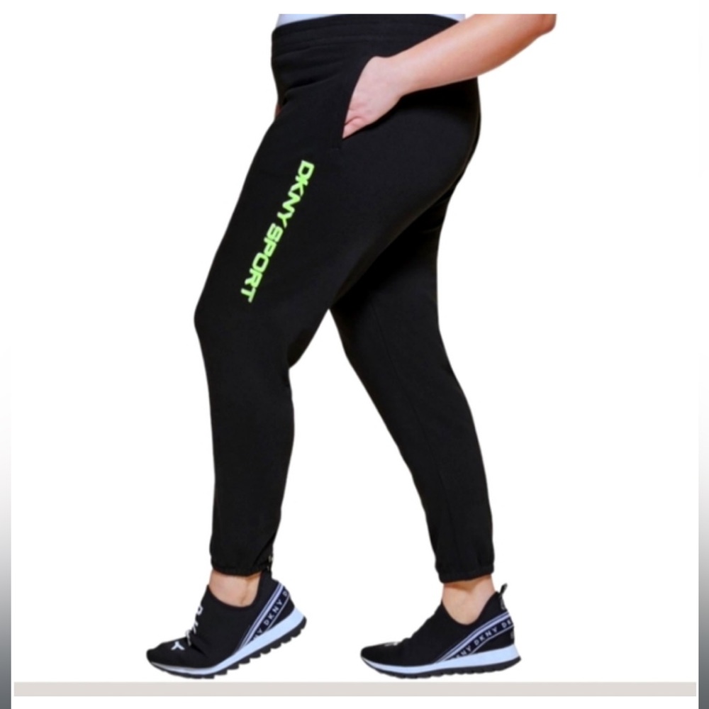 DKNY women’s plus 3x black joggers